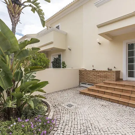 Vakantiehuis Checkincheckout Villamoura With Private Pool