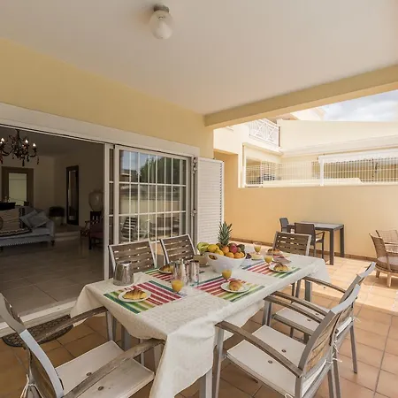 Checkincheckout Villamoura With Private Pool 度假居 奎特里拉
